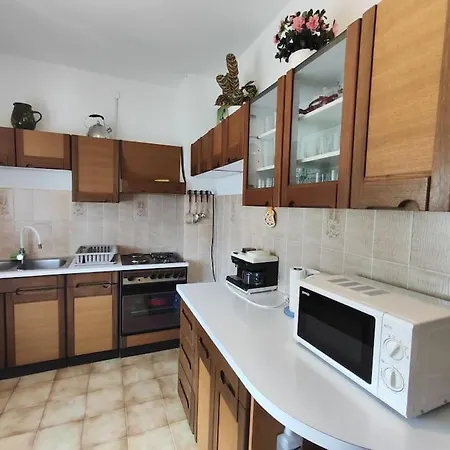 Luna Apartment